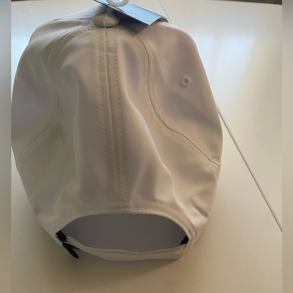 Adidas golf hats - Picture 4 of 4